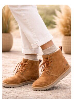 UGG Neumel Chukka Boots Chestnut Suede Size 8